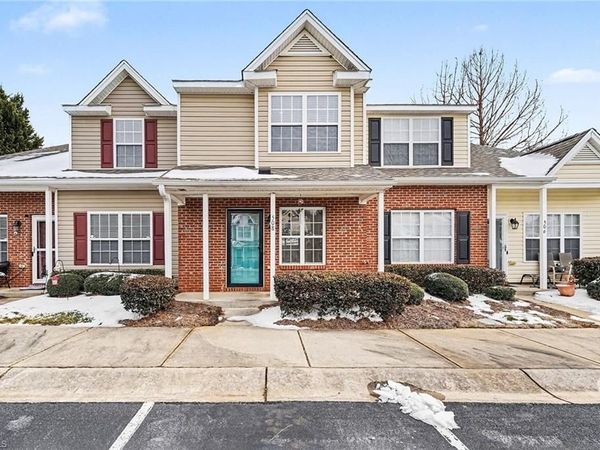 508 Canary Court , Greensboro, NC 27409