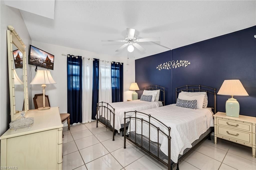 200 Valley Stream Dr, Unit 3B, Naples, FL 34113 Photo