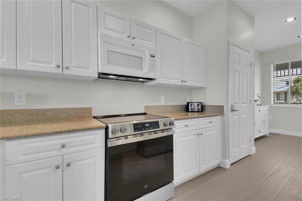 7925 Mahogany Run Ln, Unit 924, Naples, FL 34113 Photo