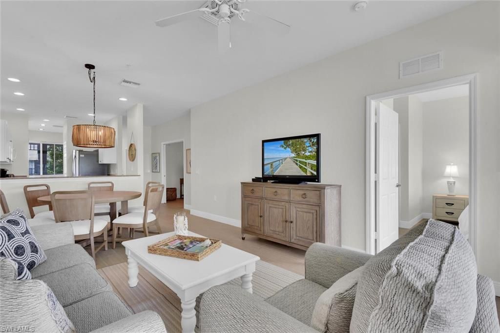 7925 Mahogany Run Ln, Unit 924, Naples, FL 34113 Photo