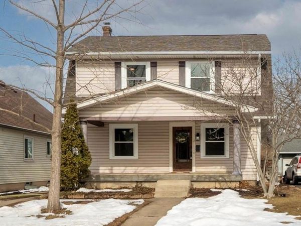 211 Triangle Avenue, Oakwood, OH 45419