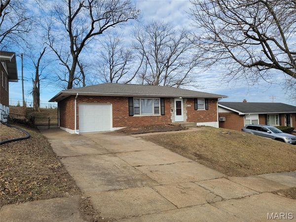5141 Wallingford Drive, Ferguson, MO 63121