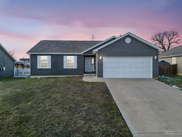 141 Rockford Drive, Troy, MO 63379