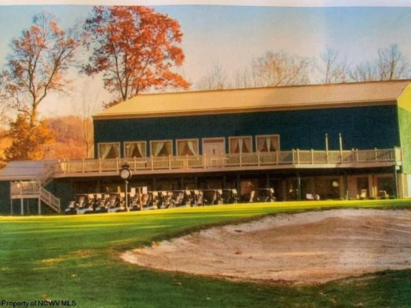 144 Bel Meadows, Mount Clare, WV 26408