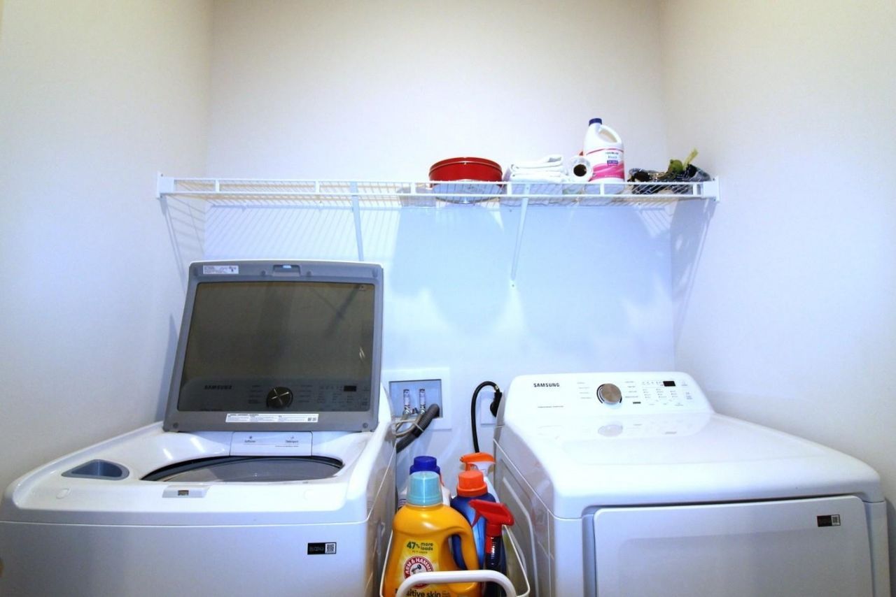 1061 Sennema Circle Photo 22