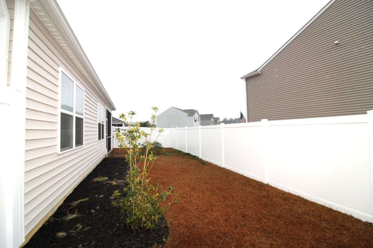 1061 Sennema Circle Photo 26