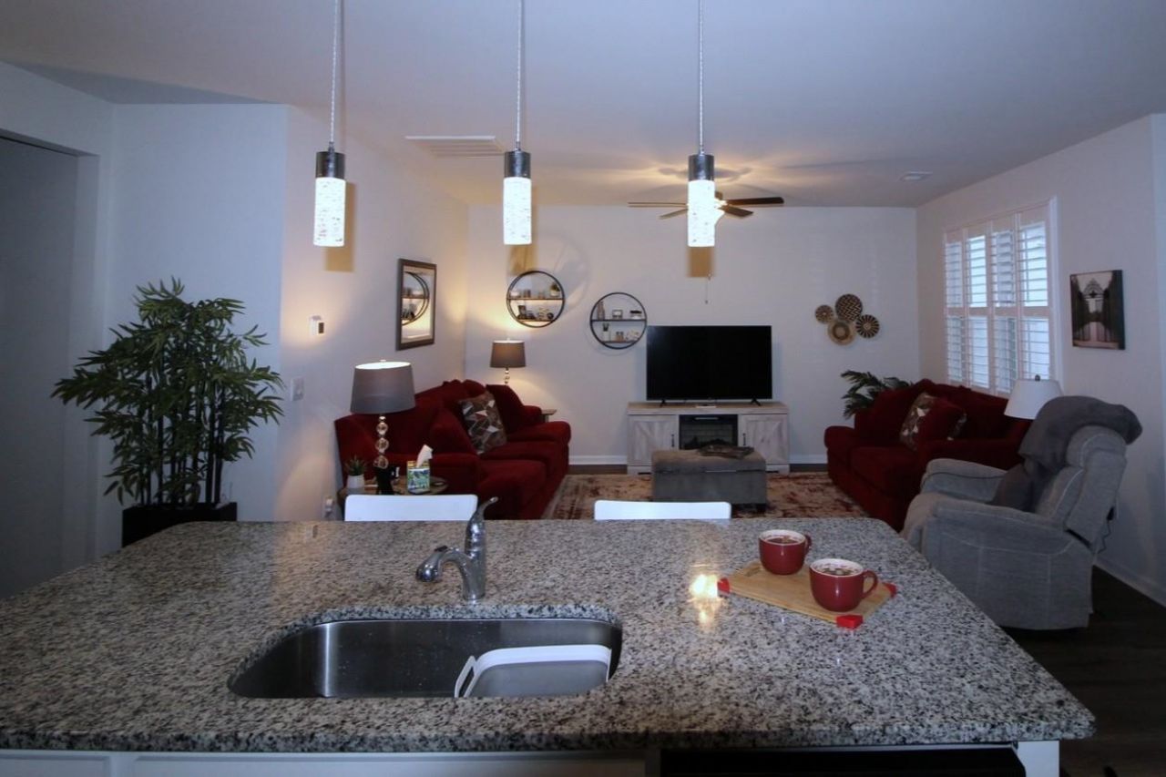 1061 Sennema Circle Photo 7