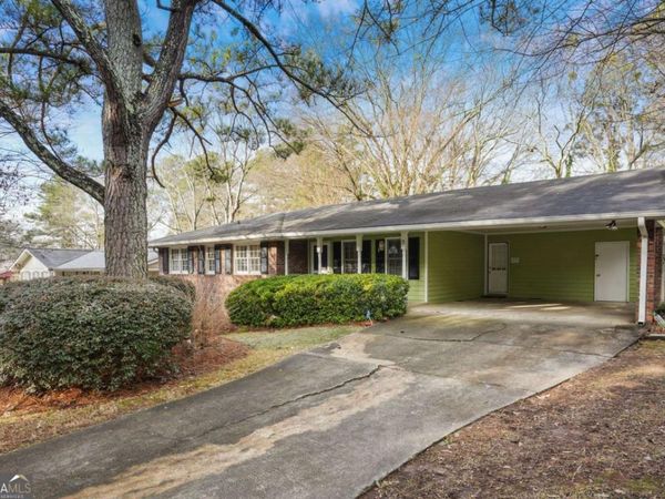 2476 Woodside Way, Atlanta, GA 30341