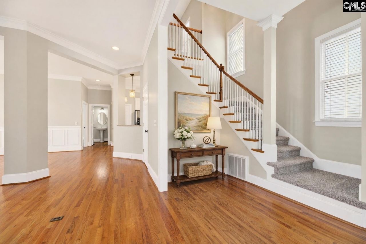 364 Highland Point Drive  Photo 4