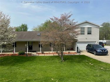 1795 Ravenswood Road, Ravenswood, WV 26164