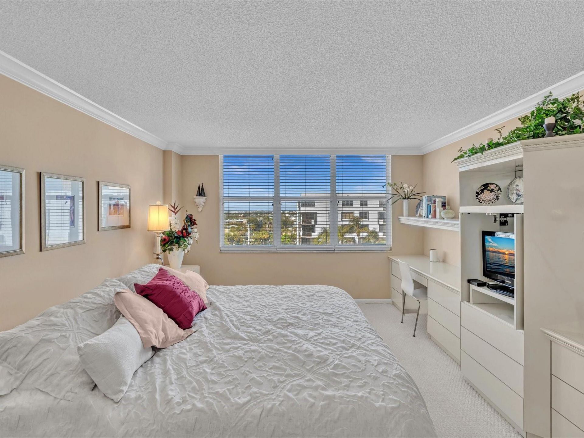 1149 Hillsboro Mile, Unit 703, Hillsboro Beach, FL 33062 Photo