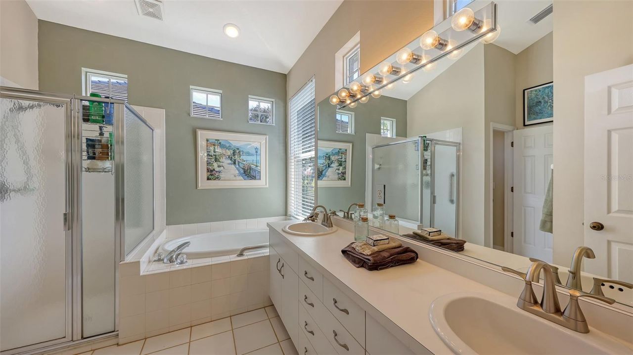 4062 Caddie Drive E, Bradenton, FL 34203 Photo