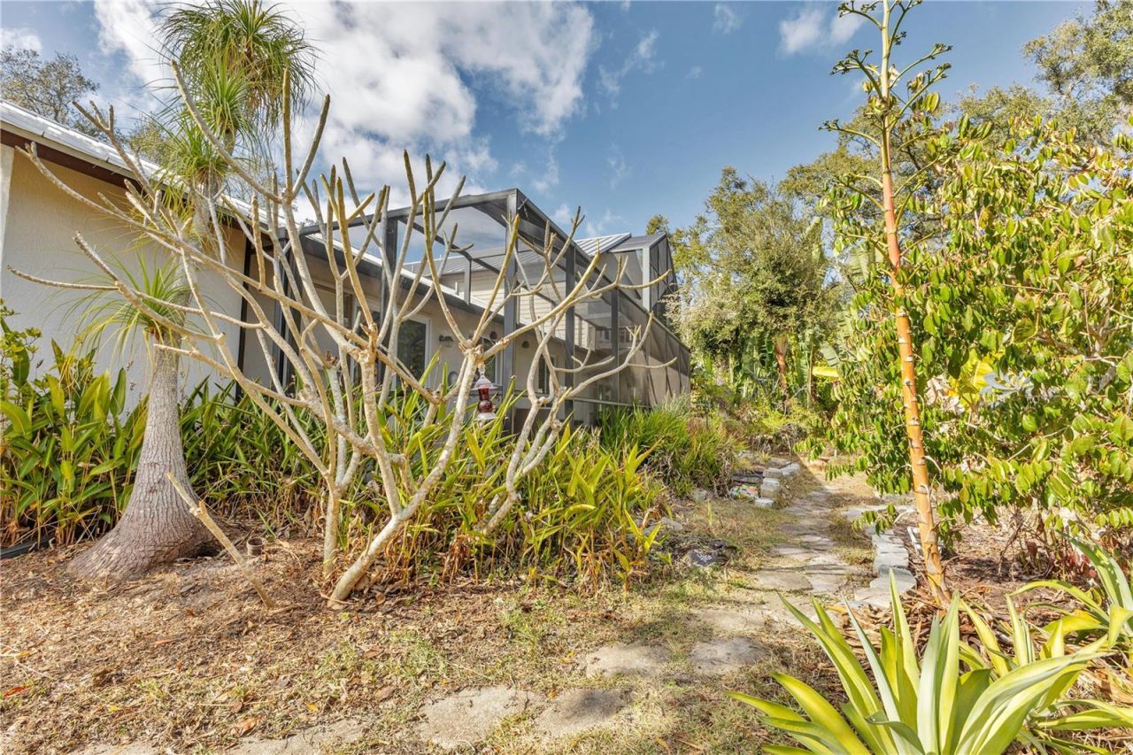 1035 Sirus Trail, Sarasota, FL 34232 Photo