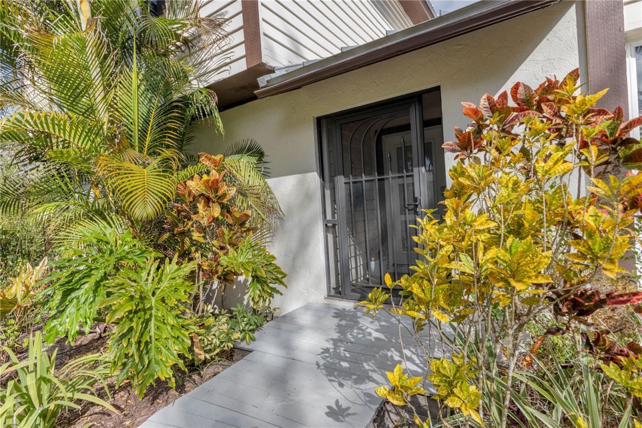 1035 Sirus Trail, Sarasota, FL 34232 Photo