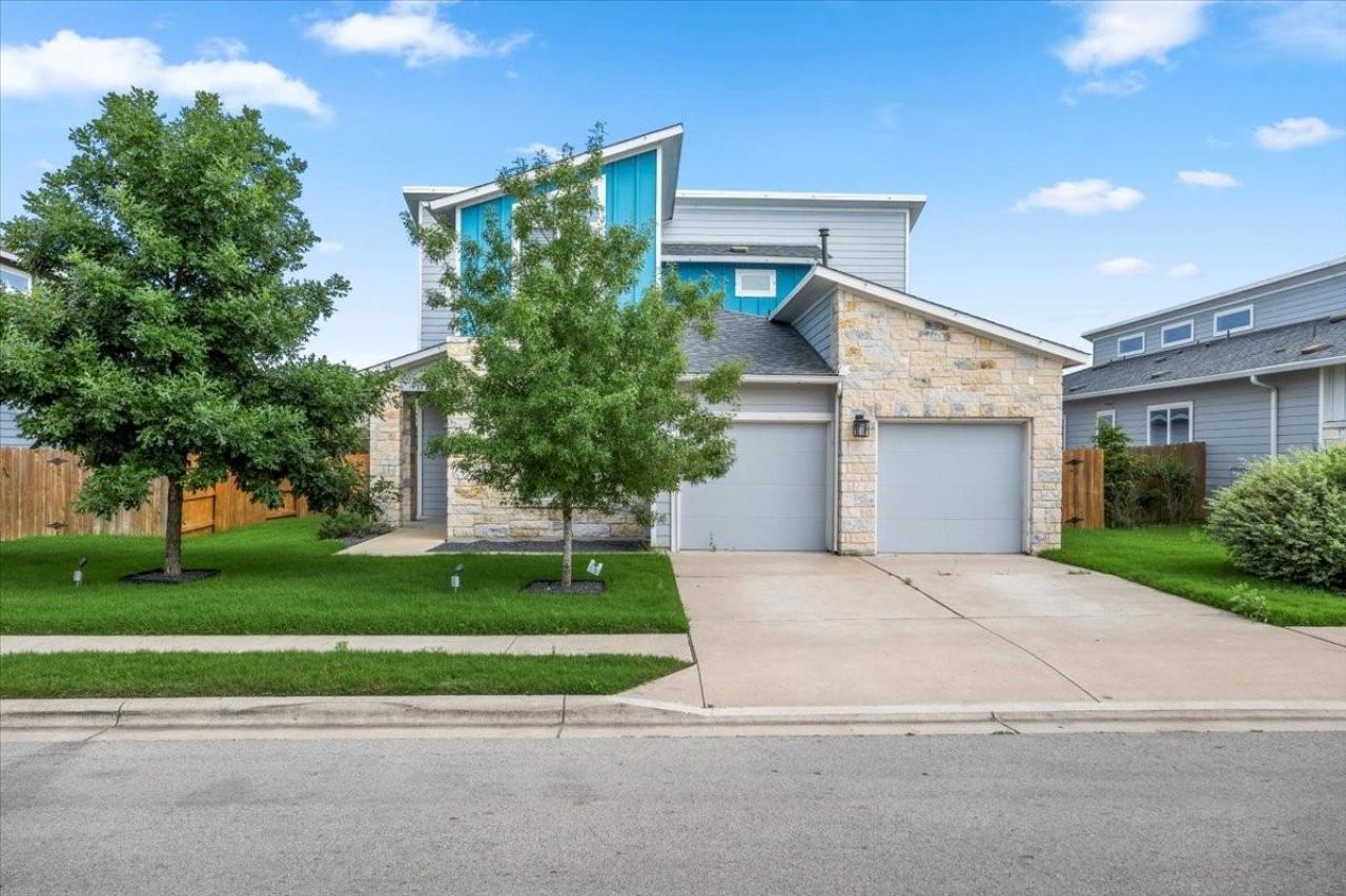 7201 Garnet Mill Ln, Austin, TX 78744 Main Photo