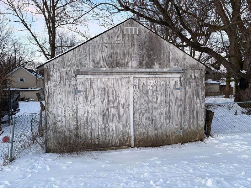 5 W Taylor Street, Ashley, OH 43003 Photo 5