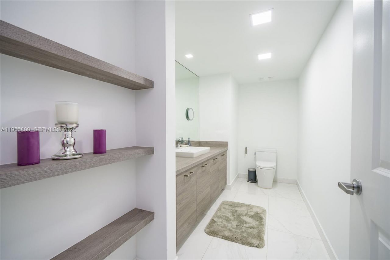 400 Sunny Isles Blvd , Unit 1704, Sunny Isles Beach, FL 33160 Photo