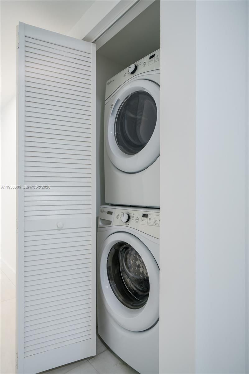 400 Sunny Isles Blvd , Unit 1704, Sunny Isles Beach, FL 33160 Photo