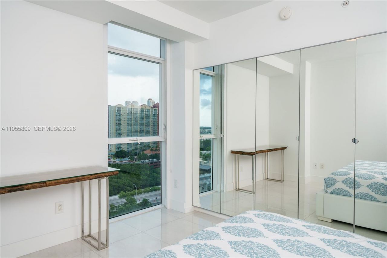 400 Sunny Isles Blvd , Unit 1704, Sunny Isles Beach, FL 33160 Photo