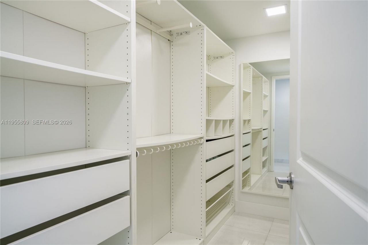 400 Sunny Isles Blvd , Unit 1704, Sunny Isles Beach, FL 33160 Photo