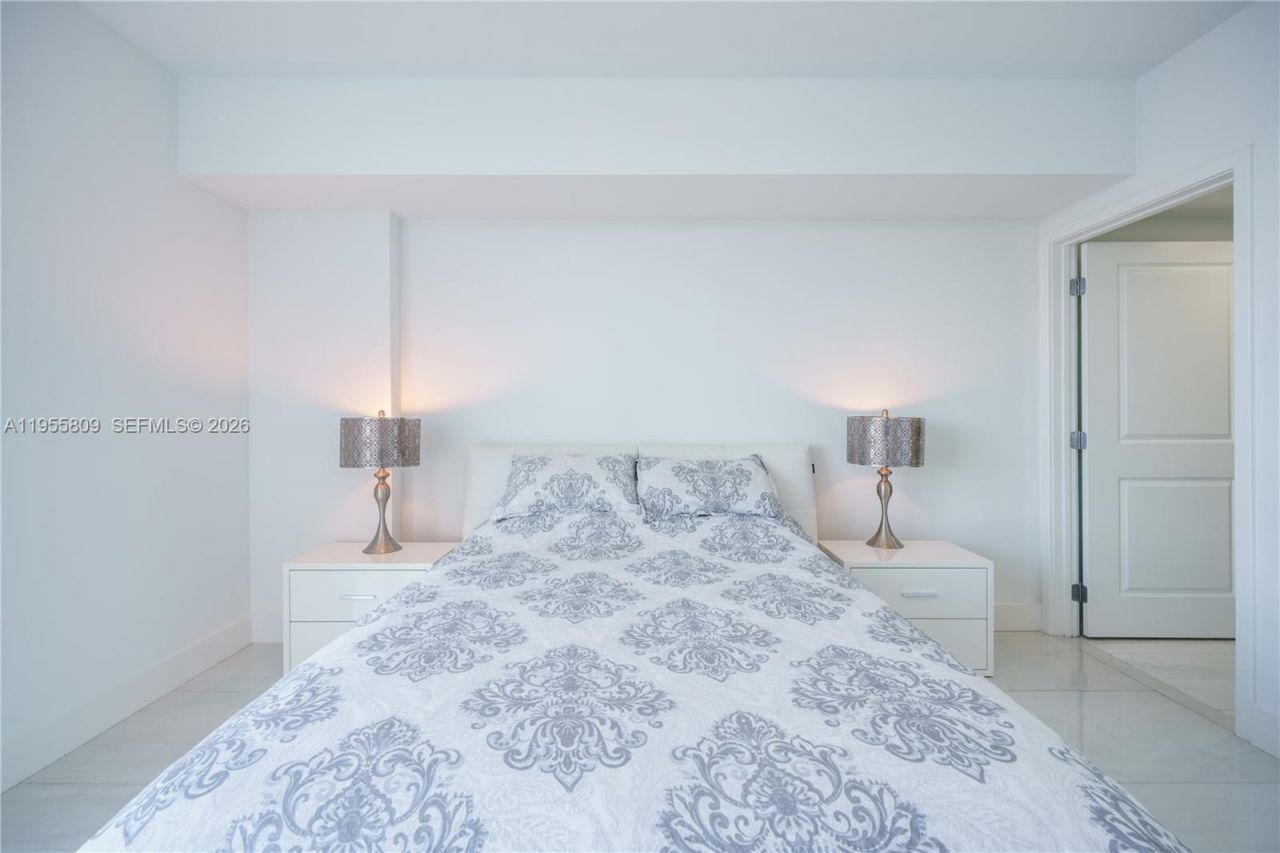 400 Sunny Isles Blvd , Unit 1704, Sunny Isles Beach, FL 33160 Photo