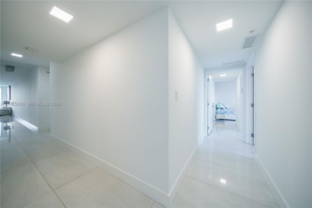 400 Sunny Isles Blvd , Unit 1704, Sunny Isles Beach, FL 33160 Photo
