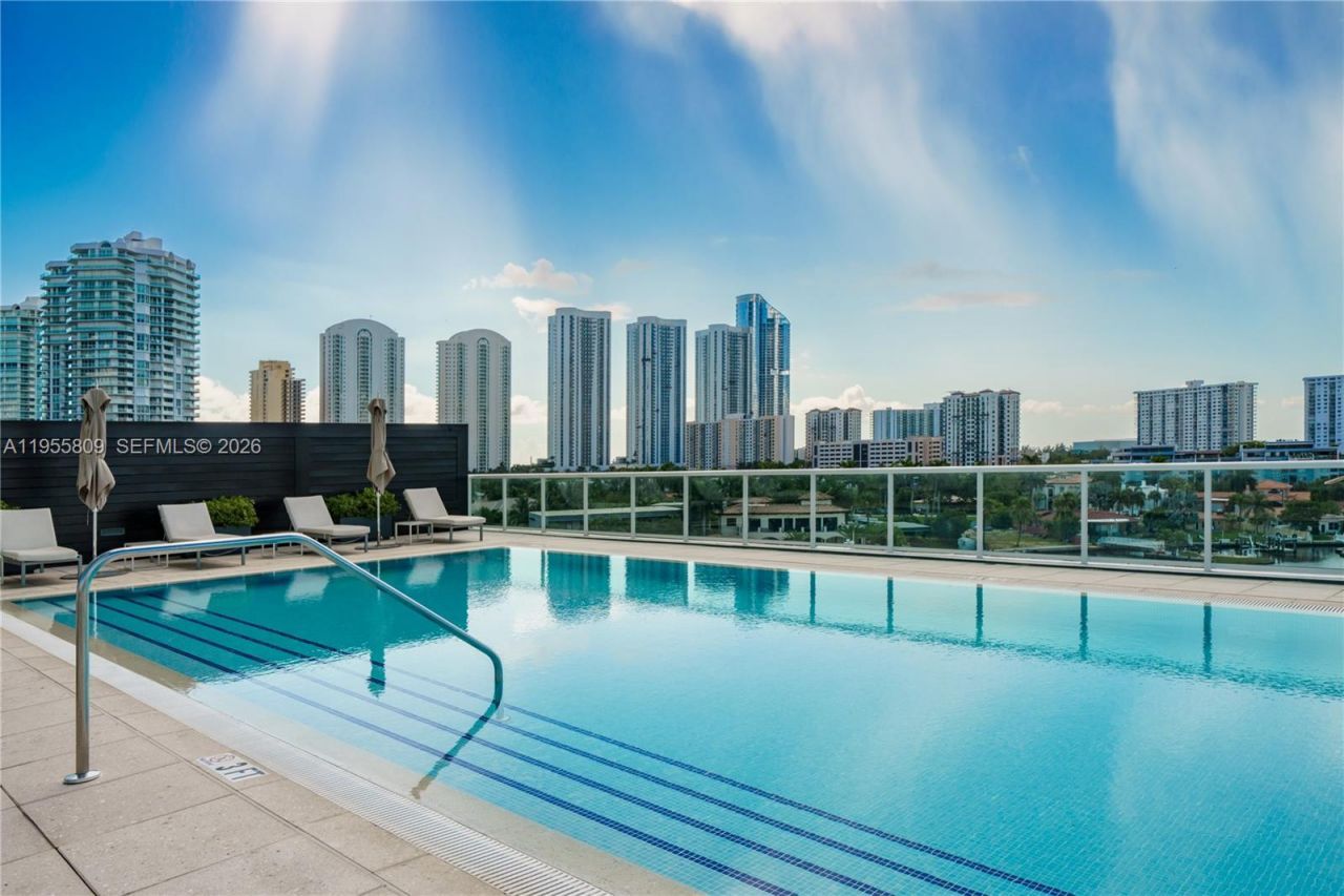 400 Sunny Isles Blvd , Unit 1704, Sunny Isles Beach, FL 33160 Photo