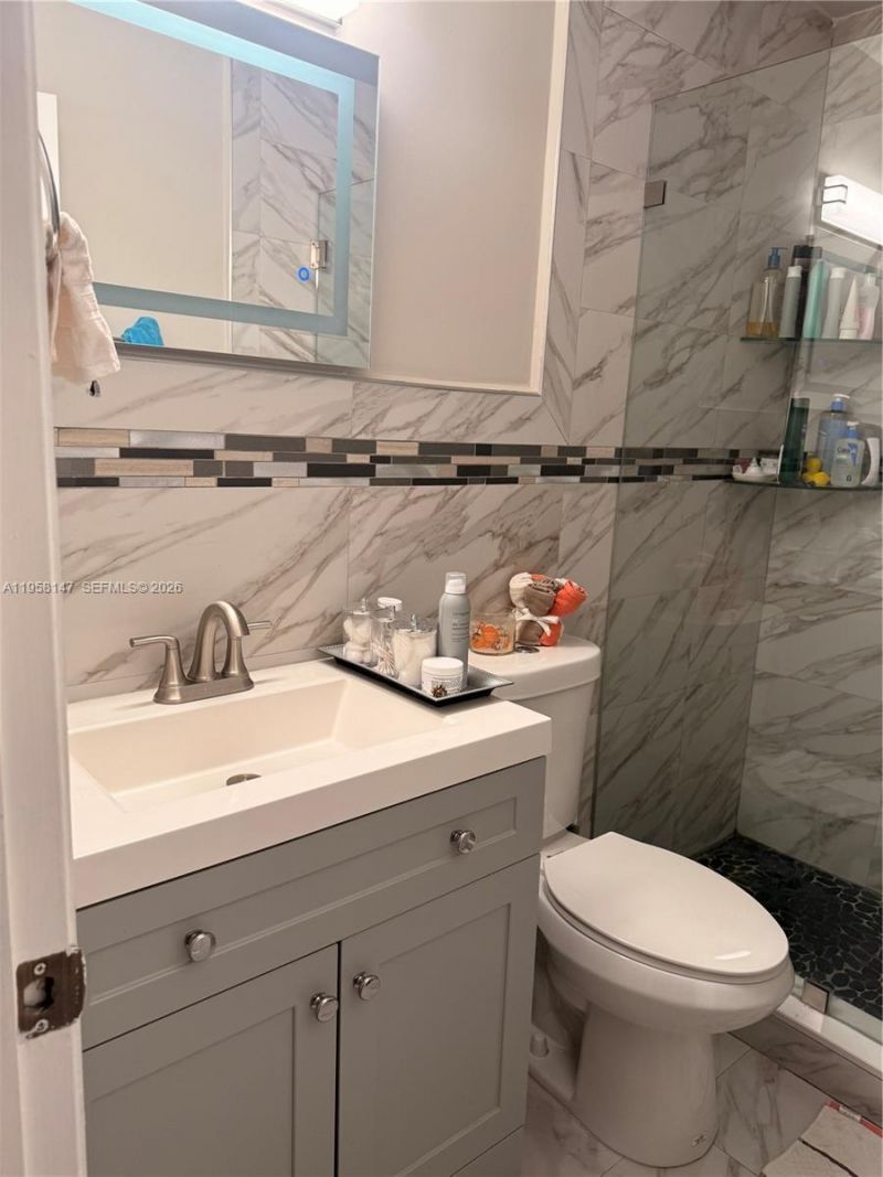 11021 SW 13th St , Pembroke Pines, FL 33025 Photo