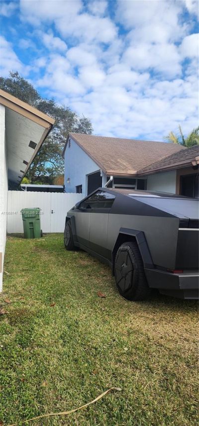 11021 SW 13th St , Pembroke Pines, FL 33025 Photo