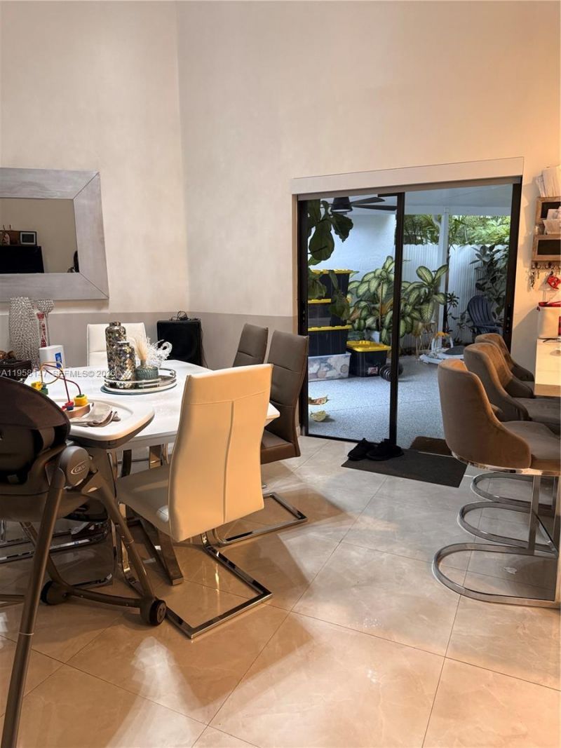 11021 SW 13th St , Pembroke Pines, FL 33025 Photo