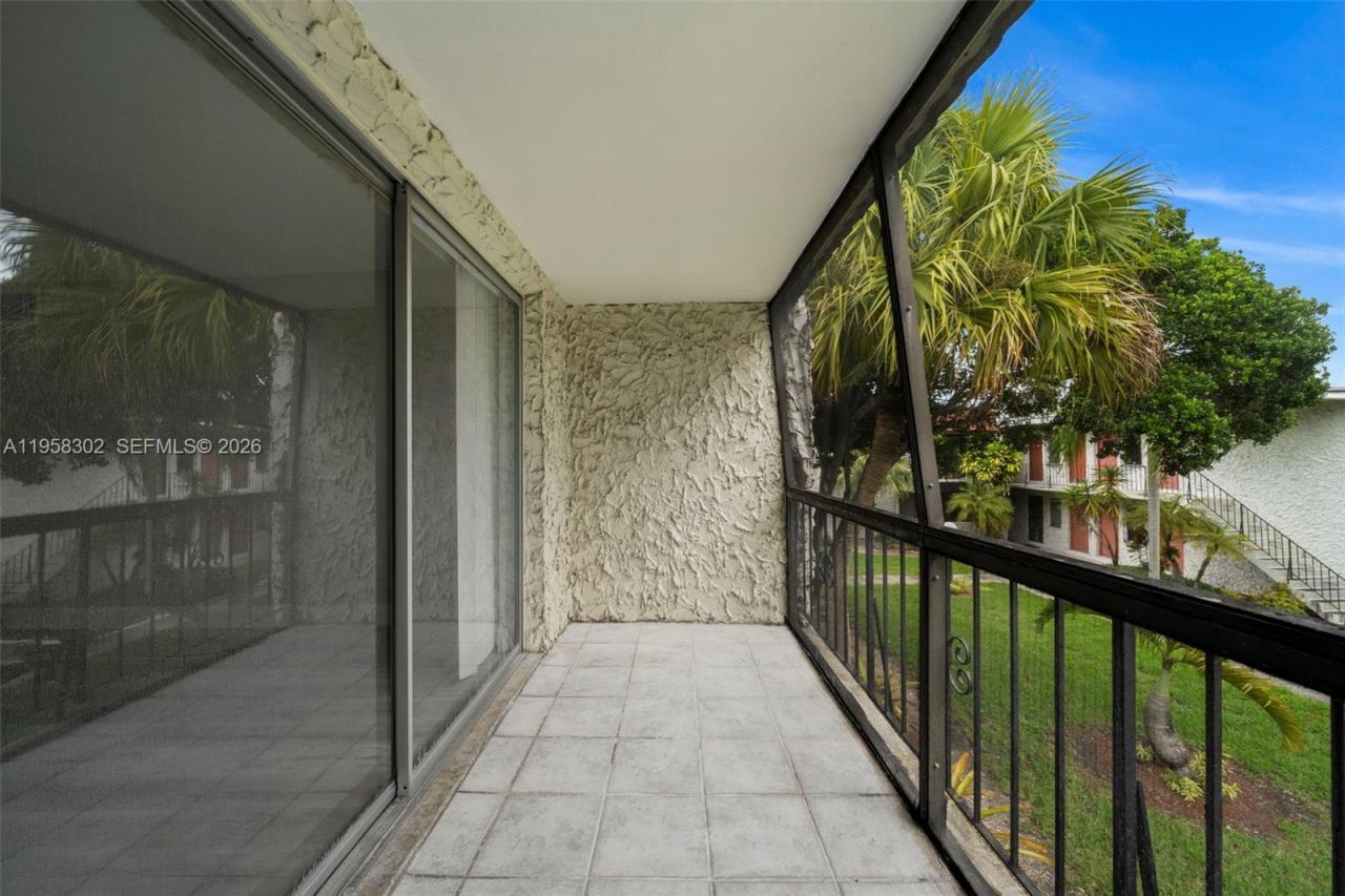 8701 SW 141st St, Unit A7, Palmetto Bay, FL 33176 Photo
