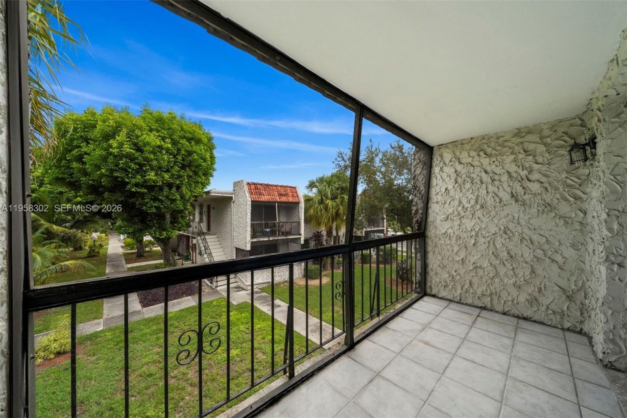 8701 SW 141st St, Unit A7, Palmetto Bay, FL 33176 Photo