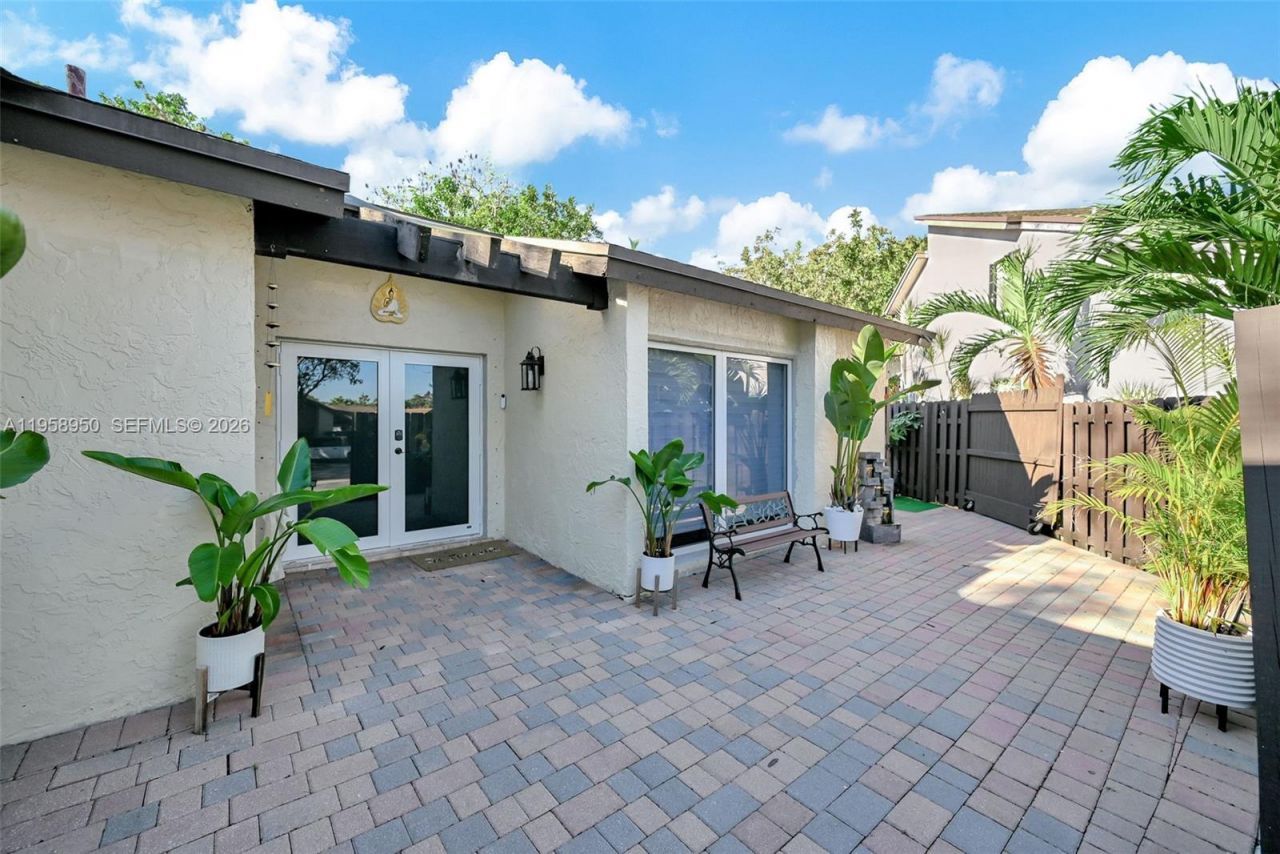 13416 SW 108th St Cir N, Miami, FL 33186 Photo