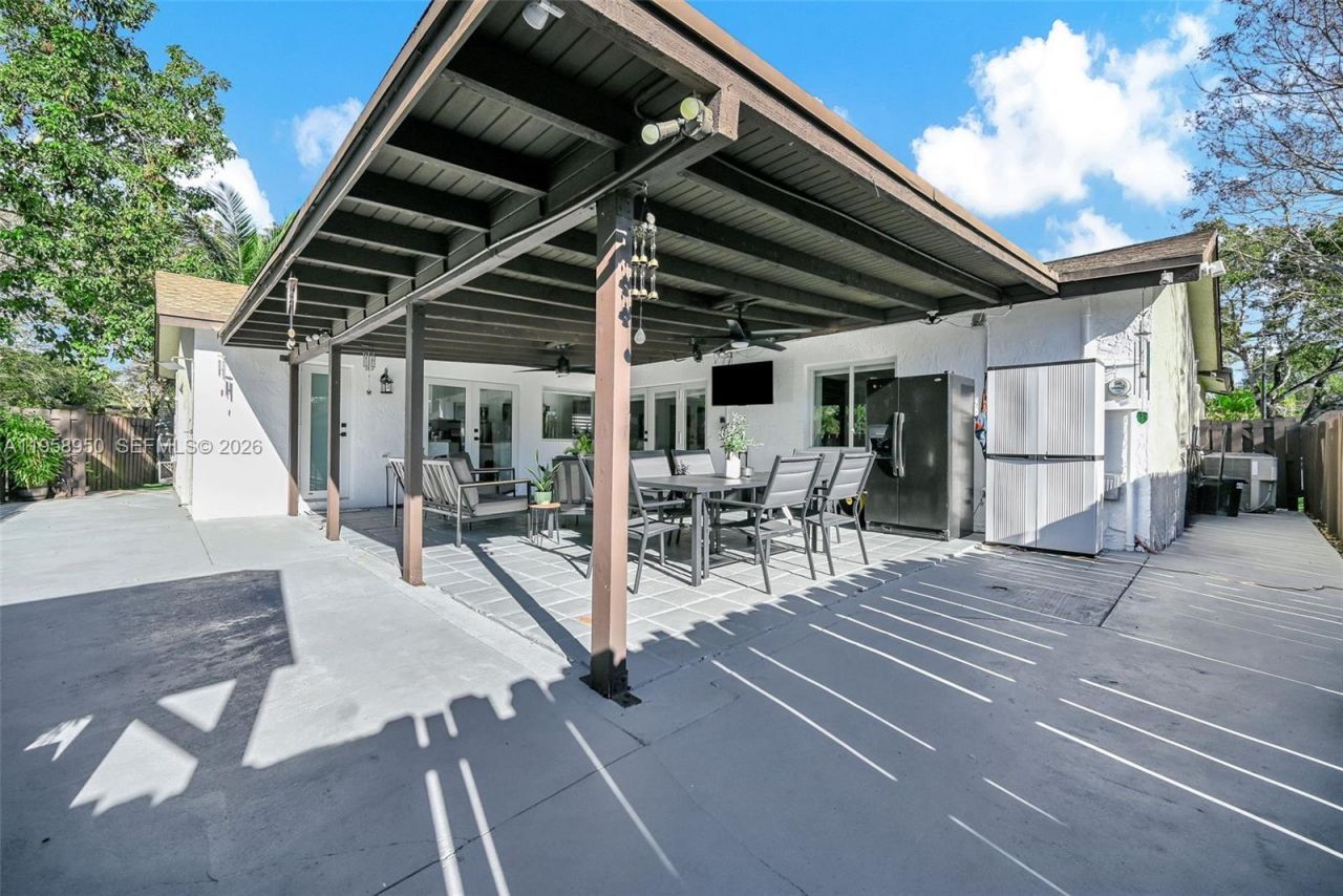 13416 SW 108th St Cir N, Miami, FL 33186 Photo