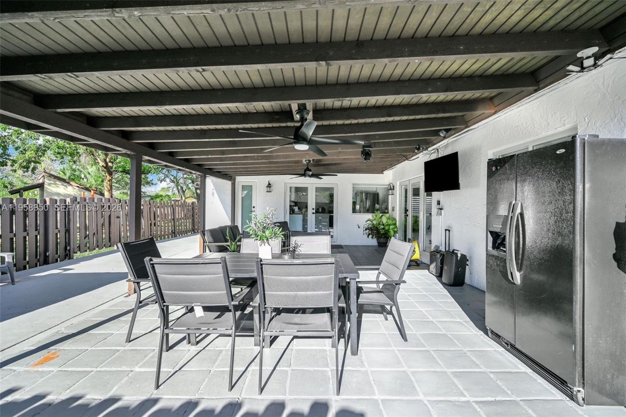 13416 SW 108th St Cir N, Miami, FL 33186 Photo