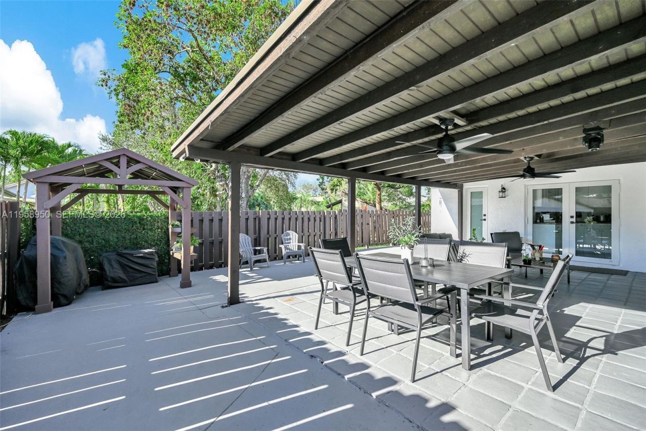 13416 SW 108th St Cir N, Miami, FL 33186 Photo