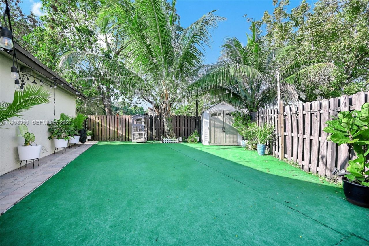 13416 SW 108th St Cir N, Miami, FL 33186 Photo