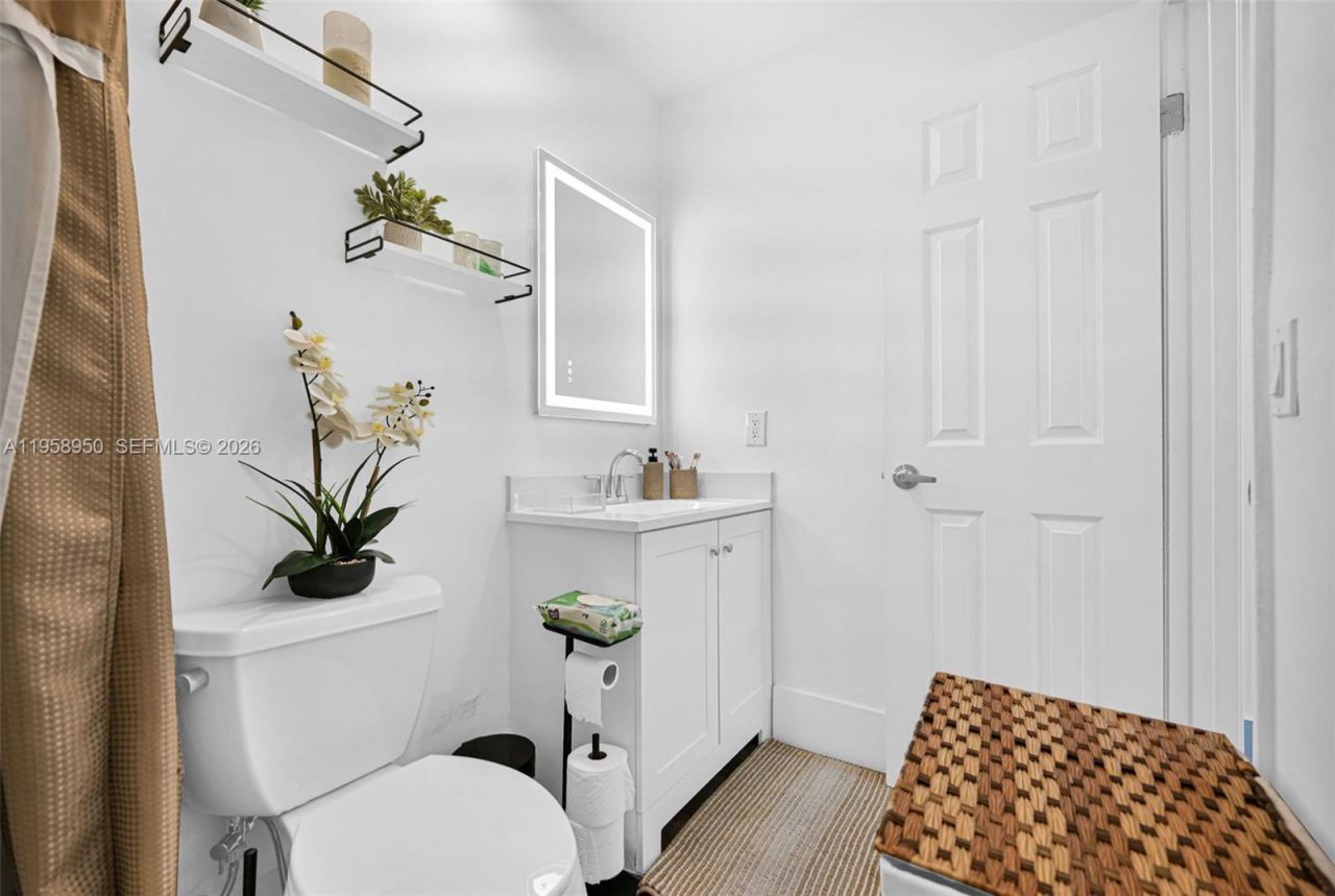 13416 SW 108th St Cir N, Miami, FL 33186 Photo