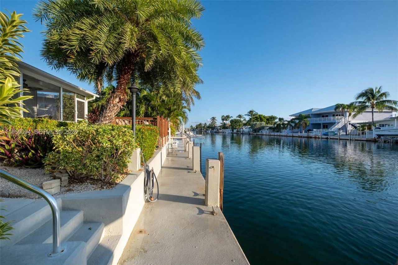 410 10th St , Key Colony, FL 33051 Photo