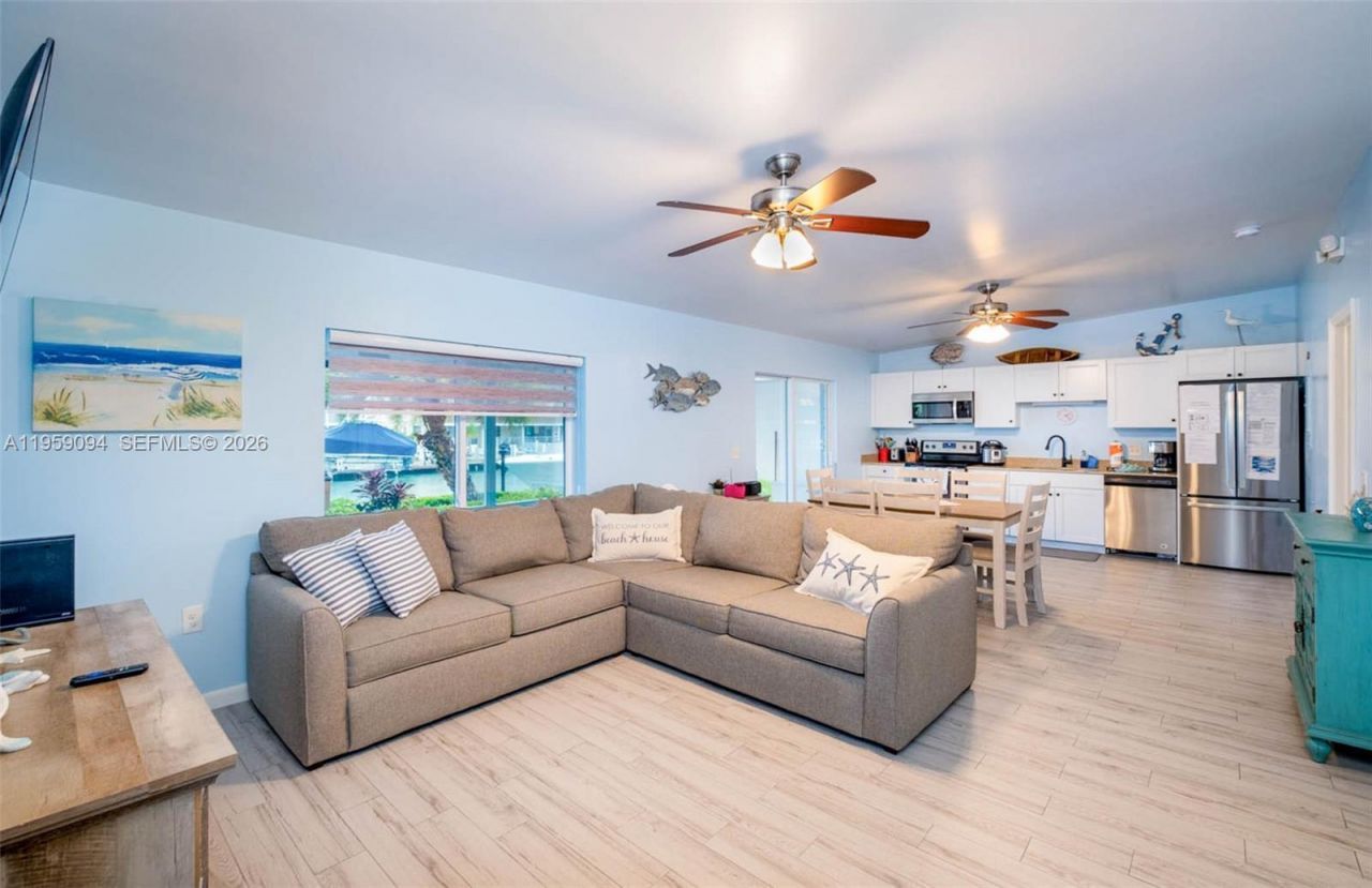 410 10th St , Key Colony, FL 33051 Photo