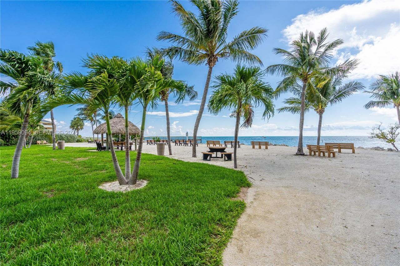 410 10th St , Key Colony, FL 33051 Photo