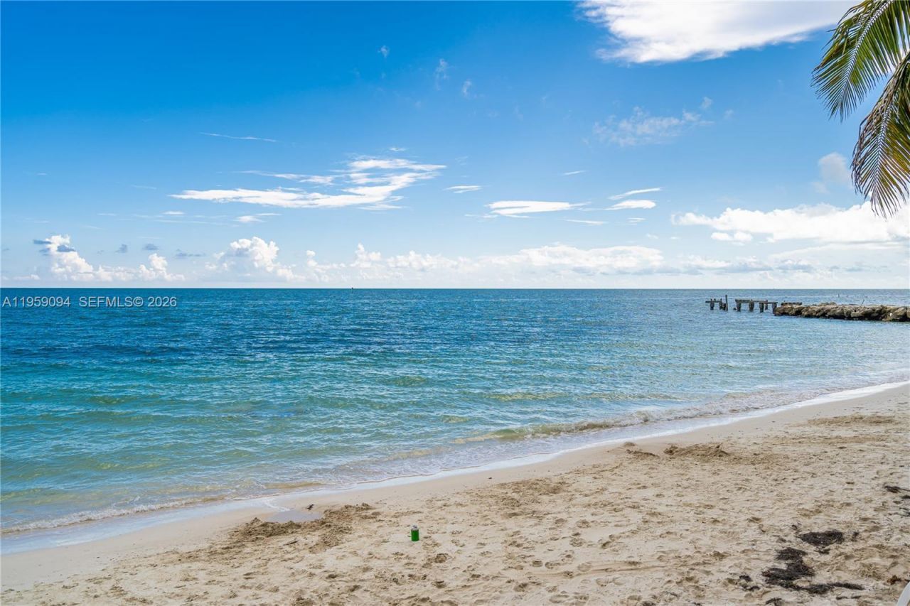 410 10th St , Key Colony, FL 33051 Photo