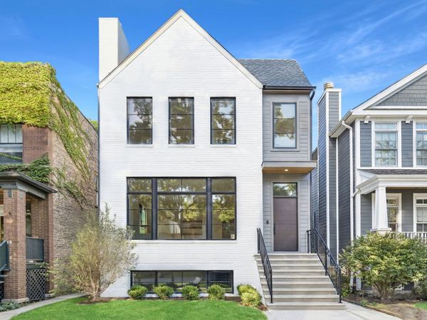 3846 N Bell Avenue, Chicago, IL 60618