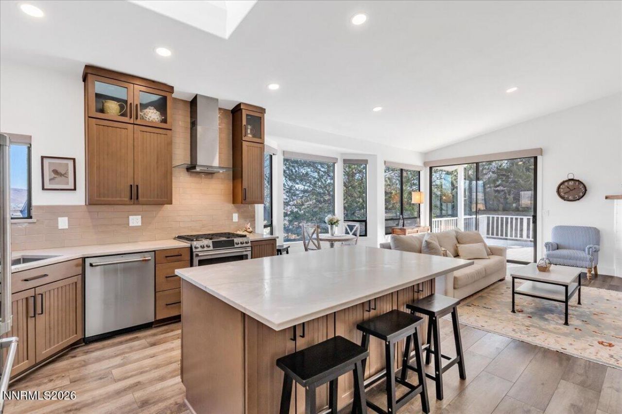 1243 Sharrow Way, Carson City, NV 89703 Photo