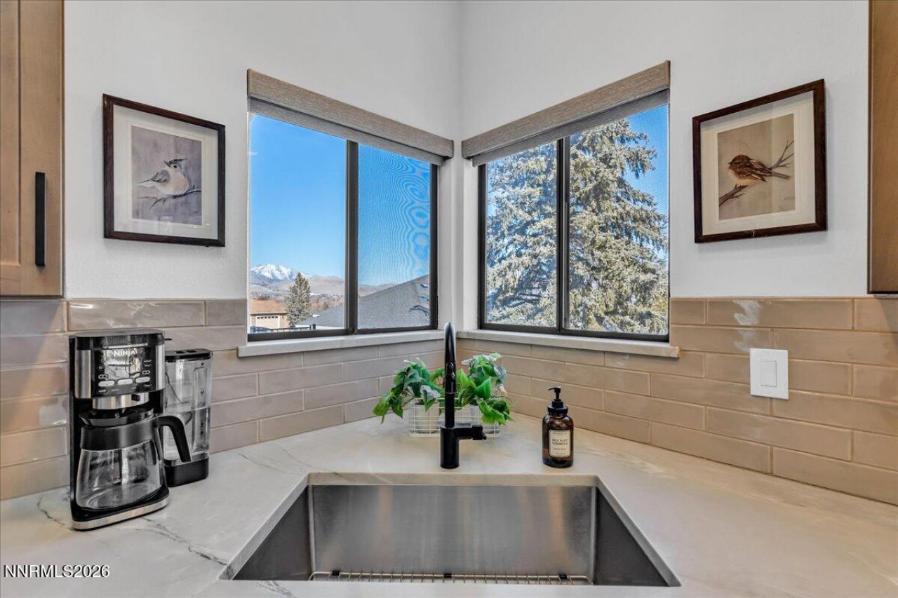 1243 Sharrow Way, Carson City, NV 89703 Photo