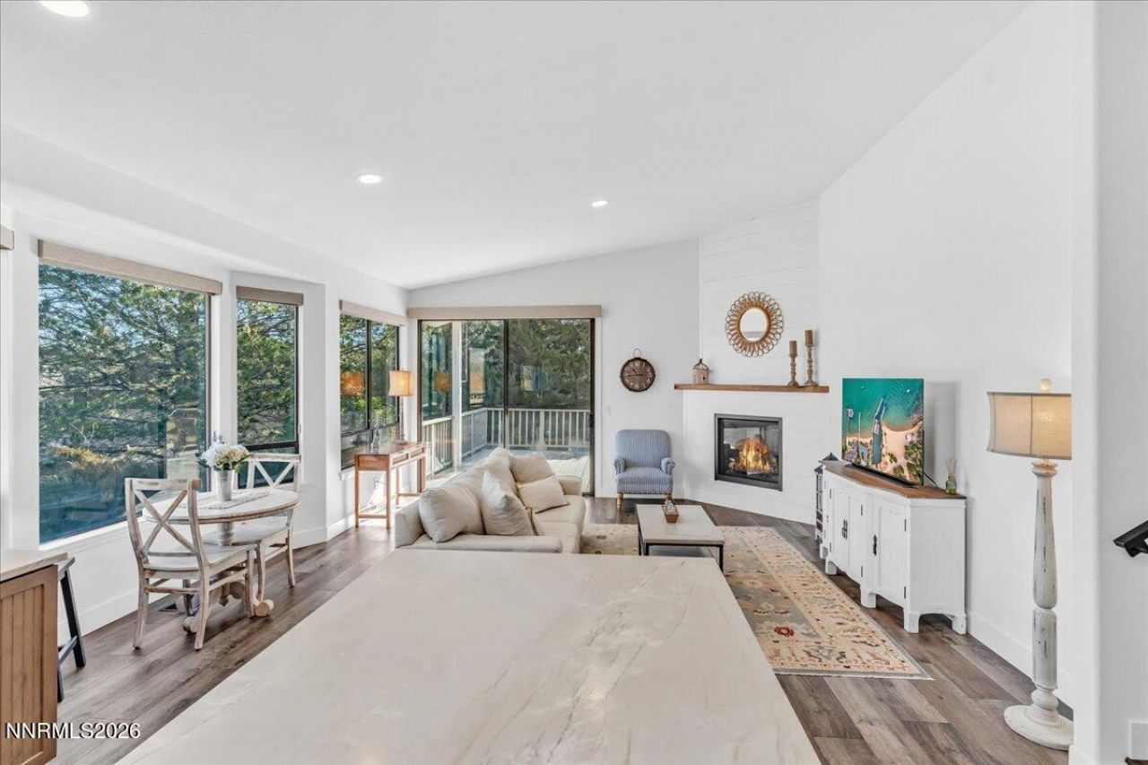 1243 Sharrow Way, Carson City, NV 89703 Photo