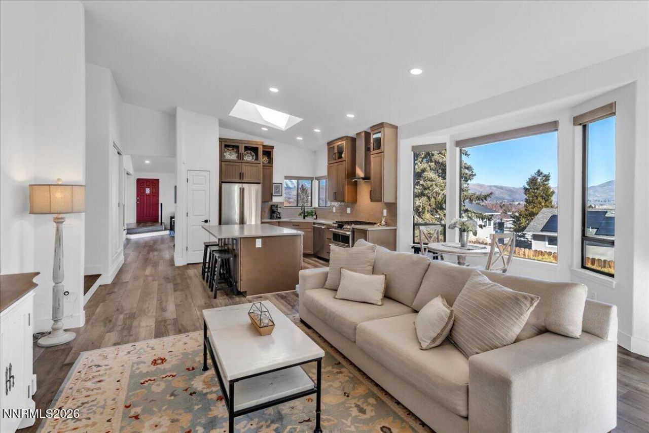 1243 Sharrow Way, Carson City, NV 89703 Photo