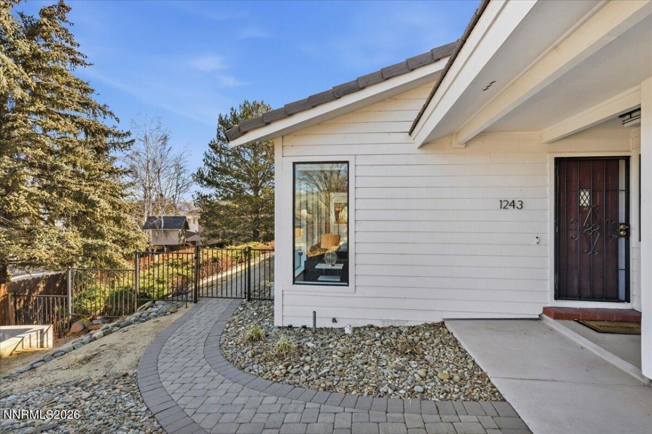 1243 Sharrow Way, Carson City, NV 89703 Photo