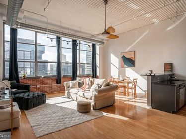 2200 28 ARCH STREET, Unit 1011, PHILADELPHIA, PA 19103