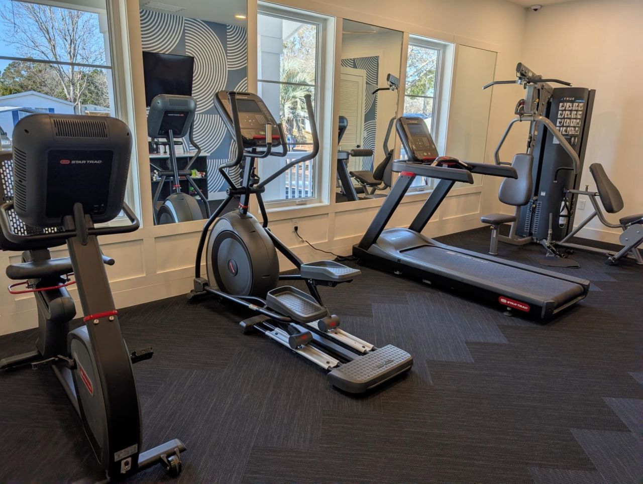 3 Poolside Dr. Photo 37